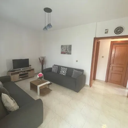 Holiday home Ariana's *